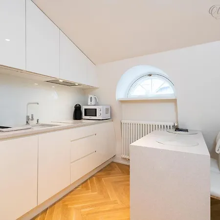 Vip Old Town تالين