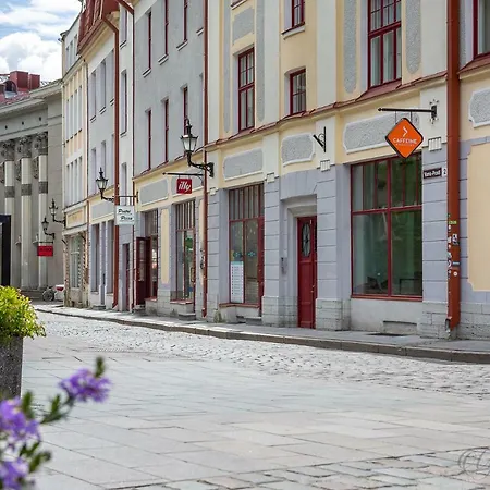 Vip Old Town