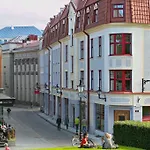 Vip Old Town