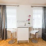 Vip Old Town Apartment