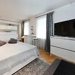 Vip Old Town